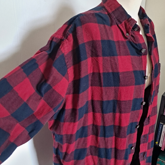 Flannels. 🌈 - Picture 3 of 6